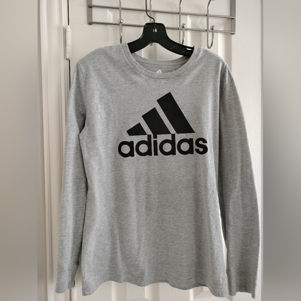 Adidas Gray Long Sleeve Shirt. Boys Size 14-16.